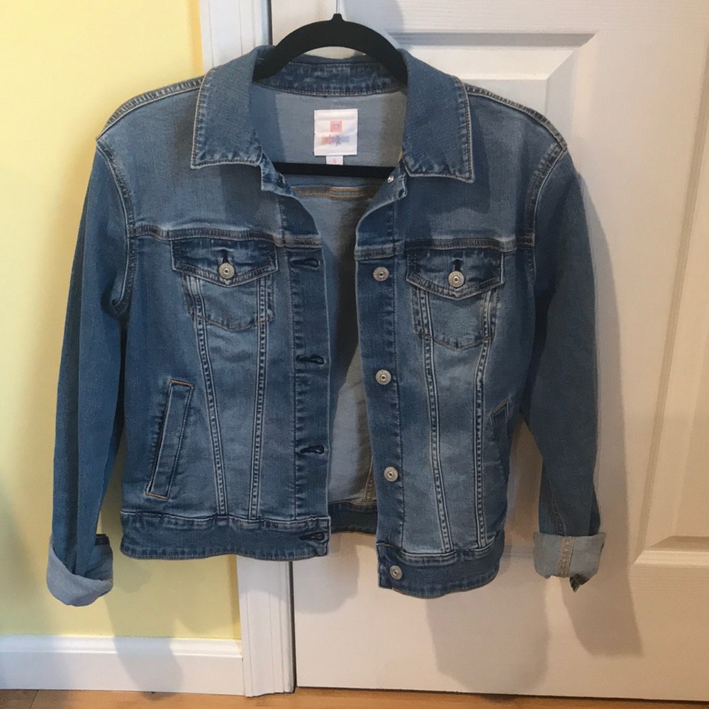LuLaRoe BNWT Small Harvey!!
